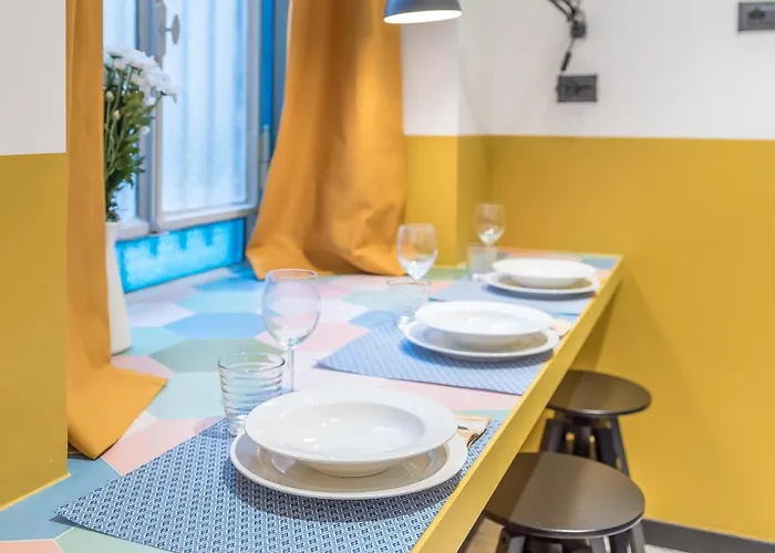Apartment Monocase *